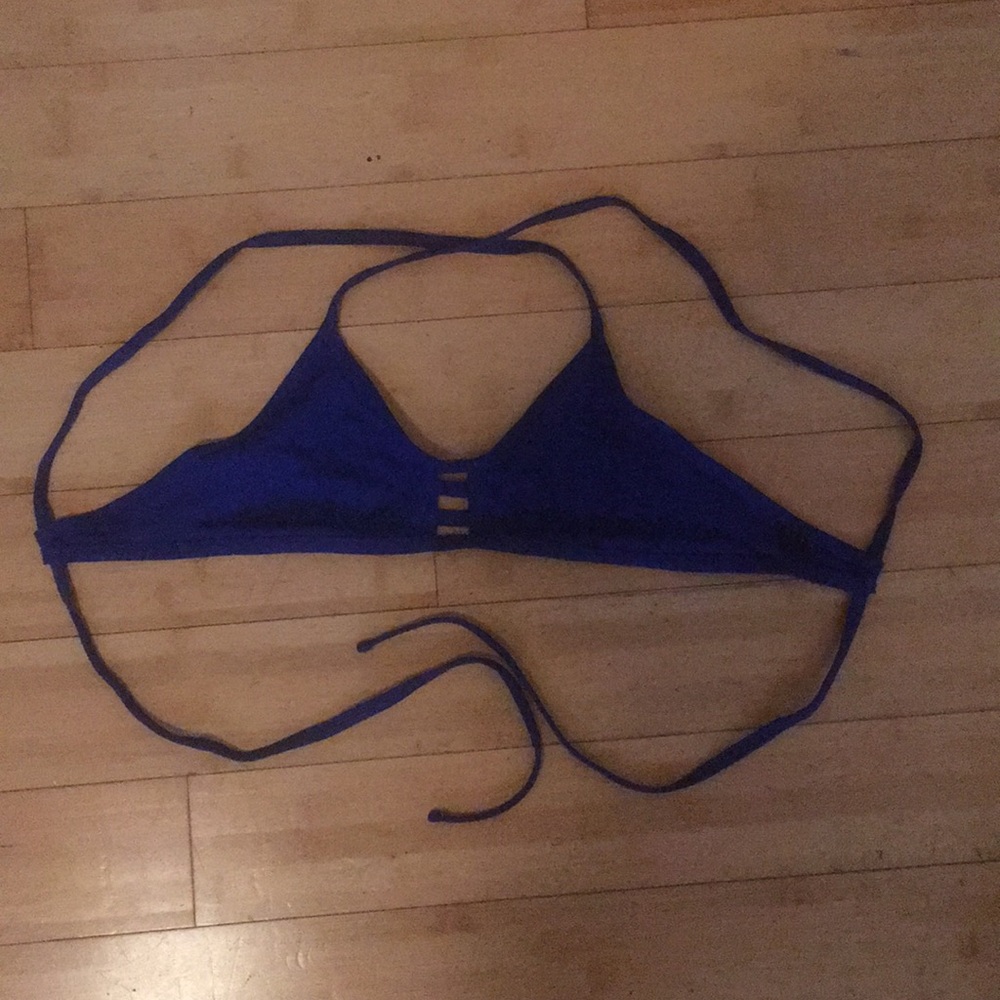 Jolyn “Tomcat” tie back bikini top